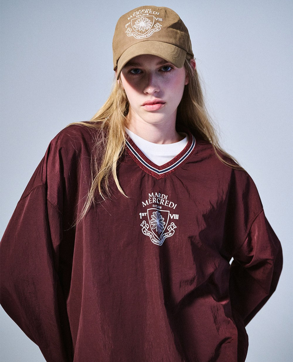 Mardi Mercredi โข Nylon Top V Neck Alumni Small Emblem (Burgundy Ivory)
