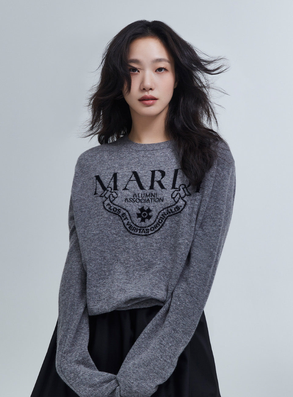 Mardi Mercredi โข Cashmere Crew Neck Alumni Classique (Grey Black)