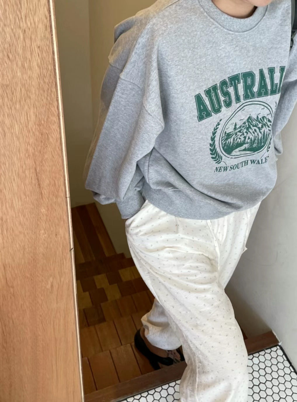 College Sweater | Balloon Sleeves | Vintage Print