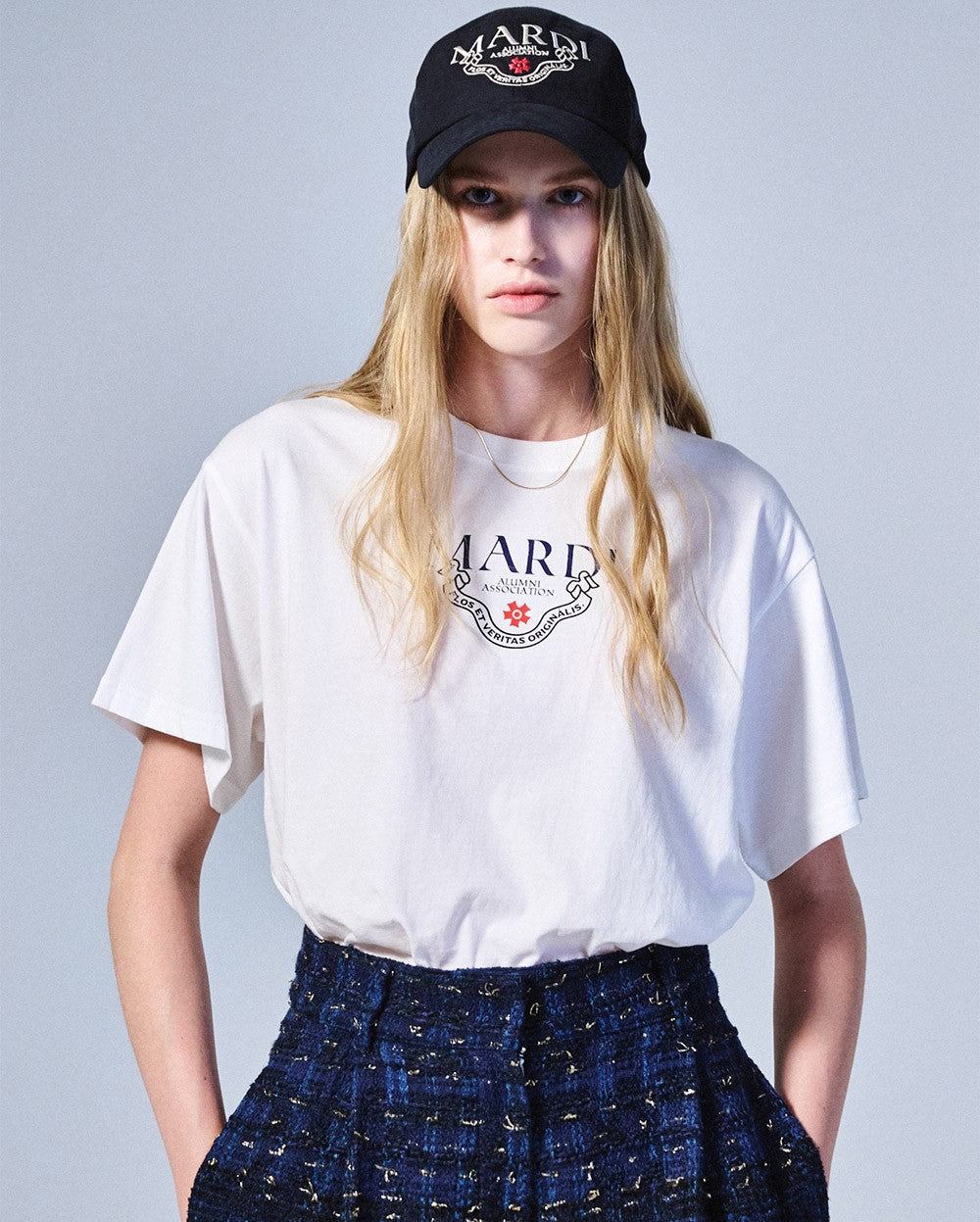 Mardi Mercredi • Tshirt Alumni Classique (Ivory Navy)