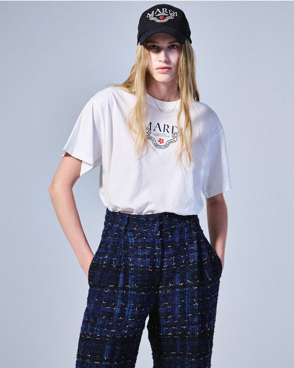 Mardi Mercredi • Tshirt Alumni Classique (Ivory Navy)