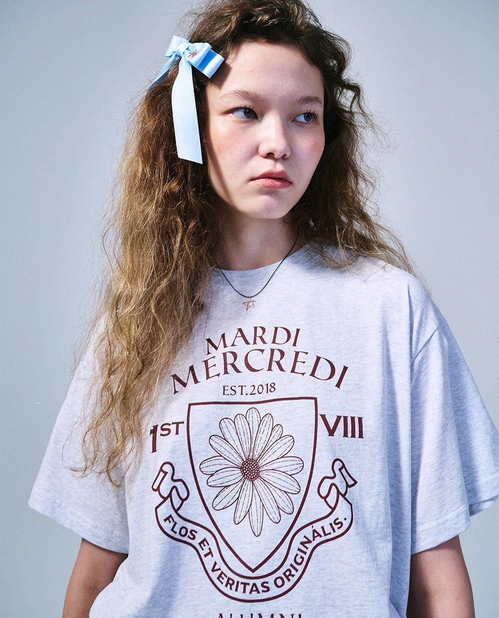 Mardi Mercredi • Tshirt Alumni Emblem (Heather Burgundy)
