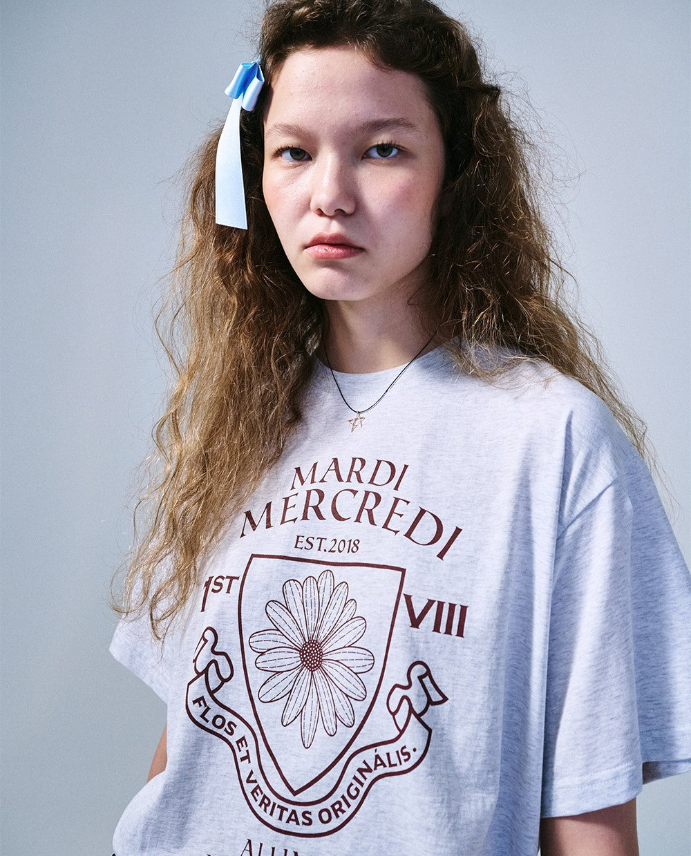 Mardi Mercredi • Tshirt Alumni Emblem (Heather Burgundy)
