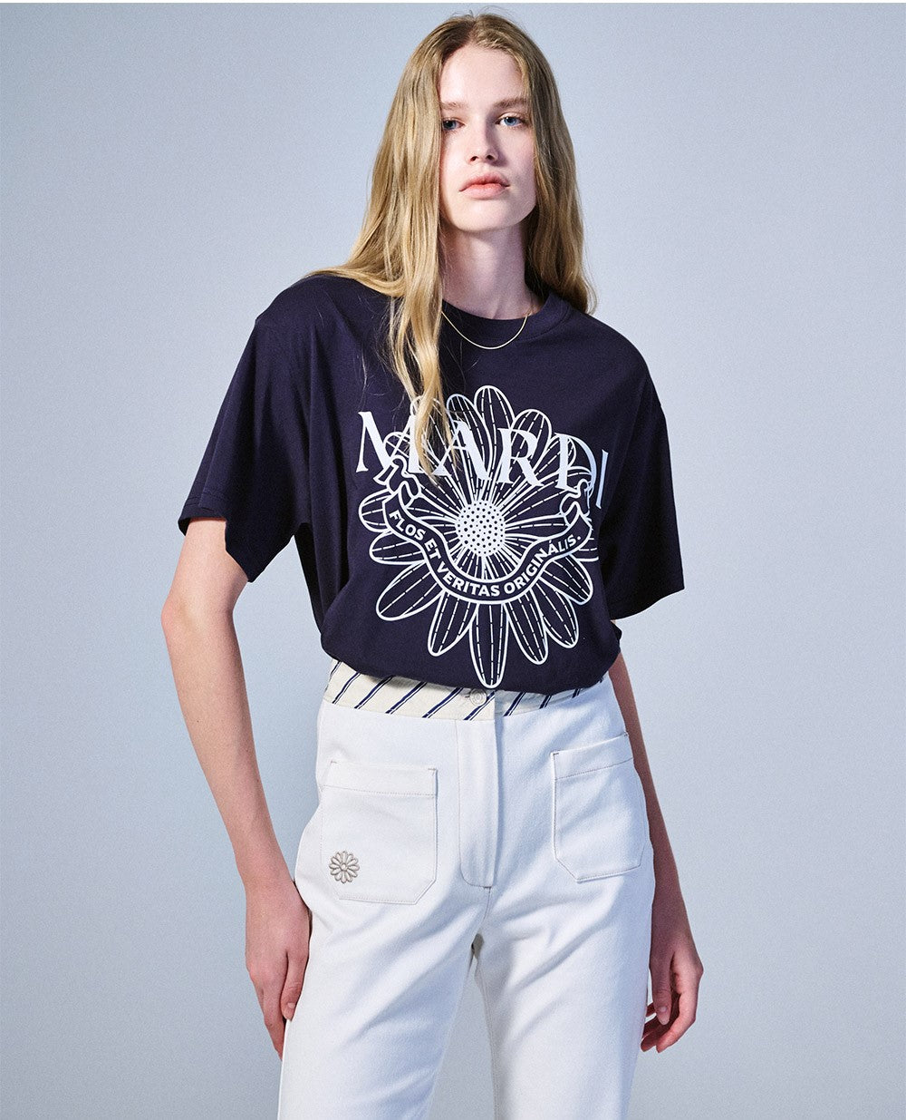 Mardi Mercredi • Tshirt FlowerMardi Alumni (Navy White)