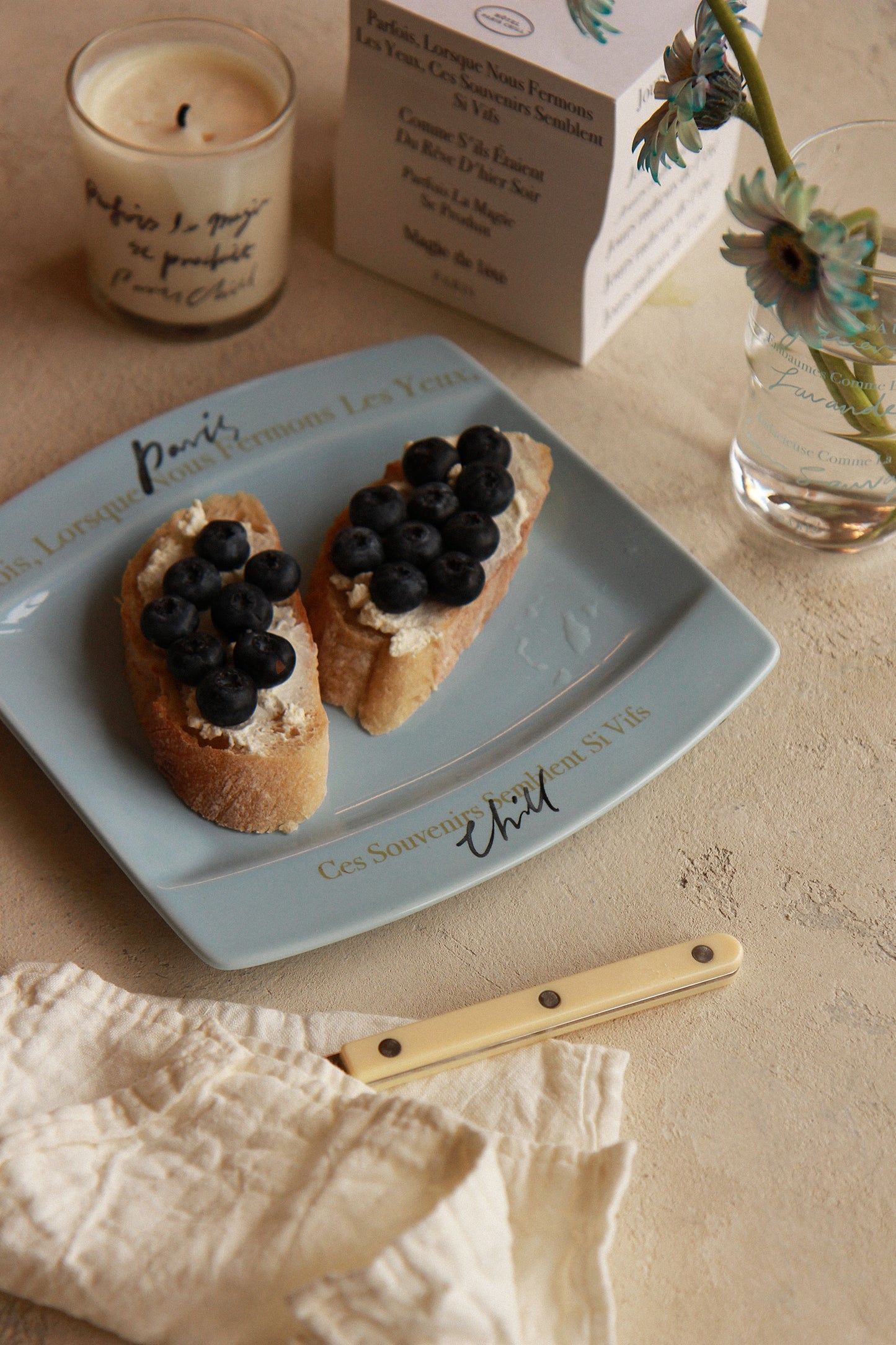 Hotel 827 la Magie Square Plate (Sky)