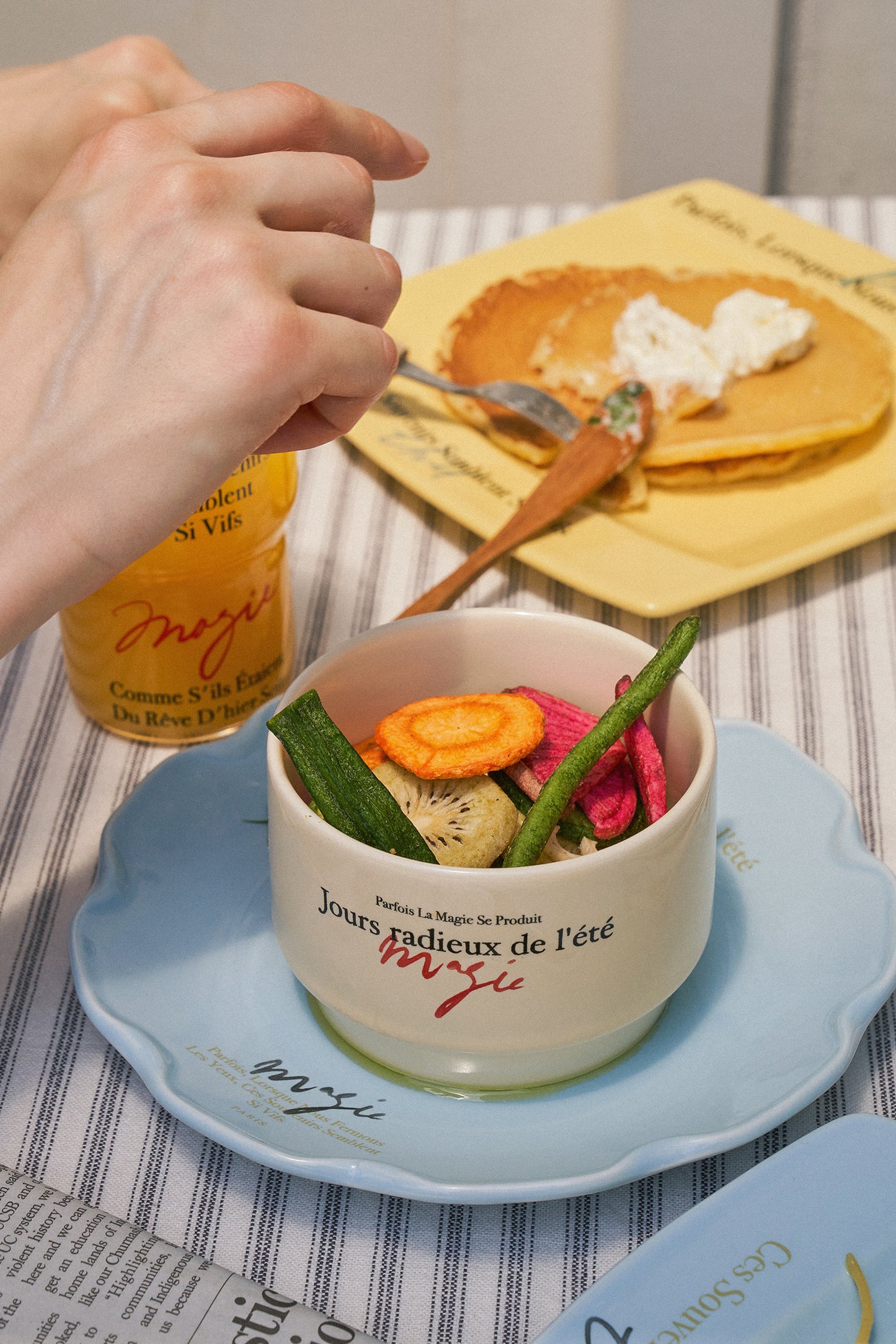 Hotel 827 la Magie Flower Plate (Sky)