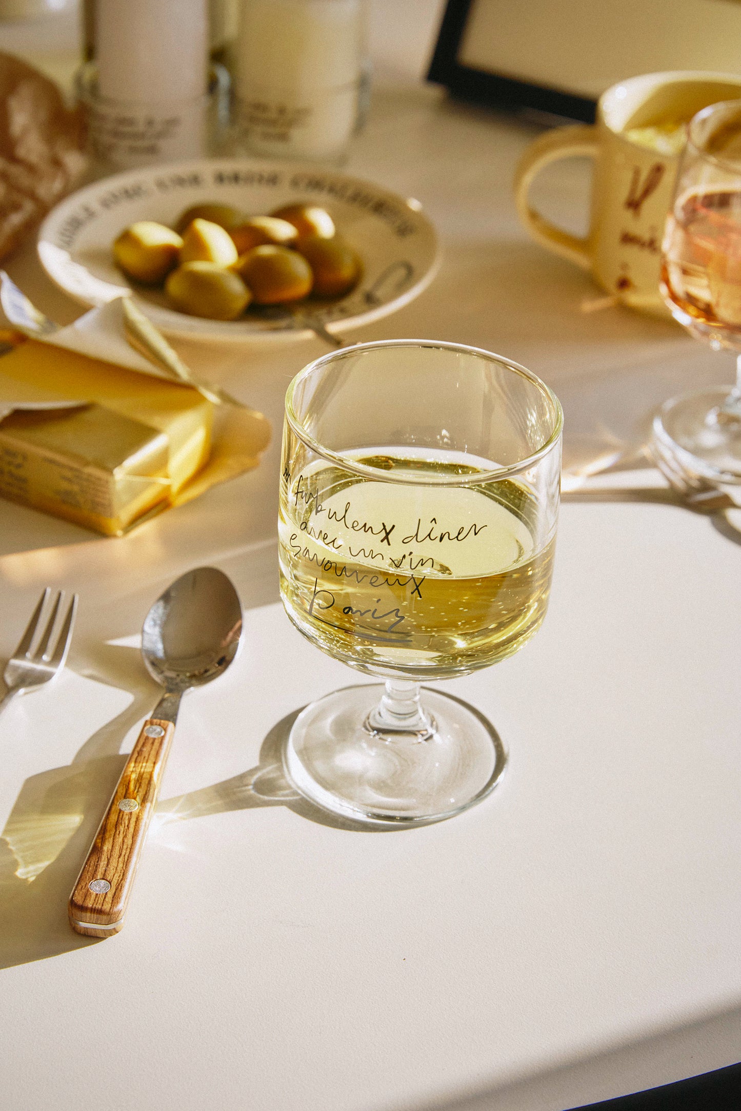 Hotel 827 Fabulous Dinner Wine Glass (Black)