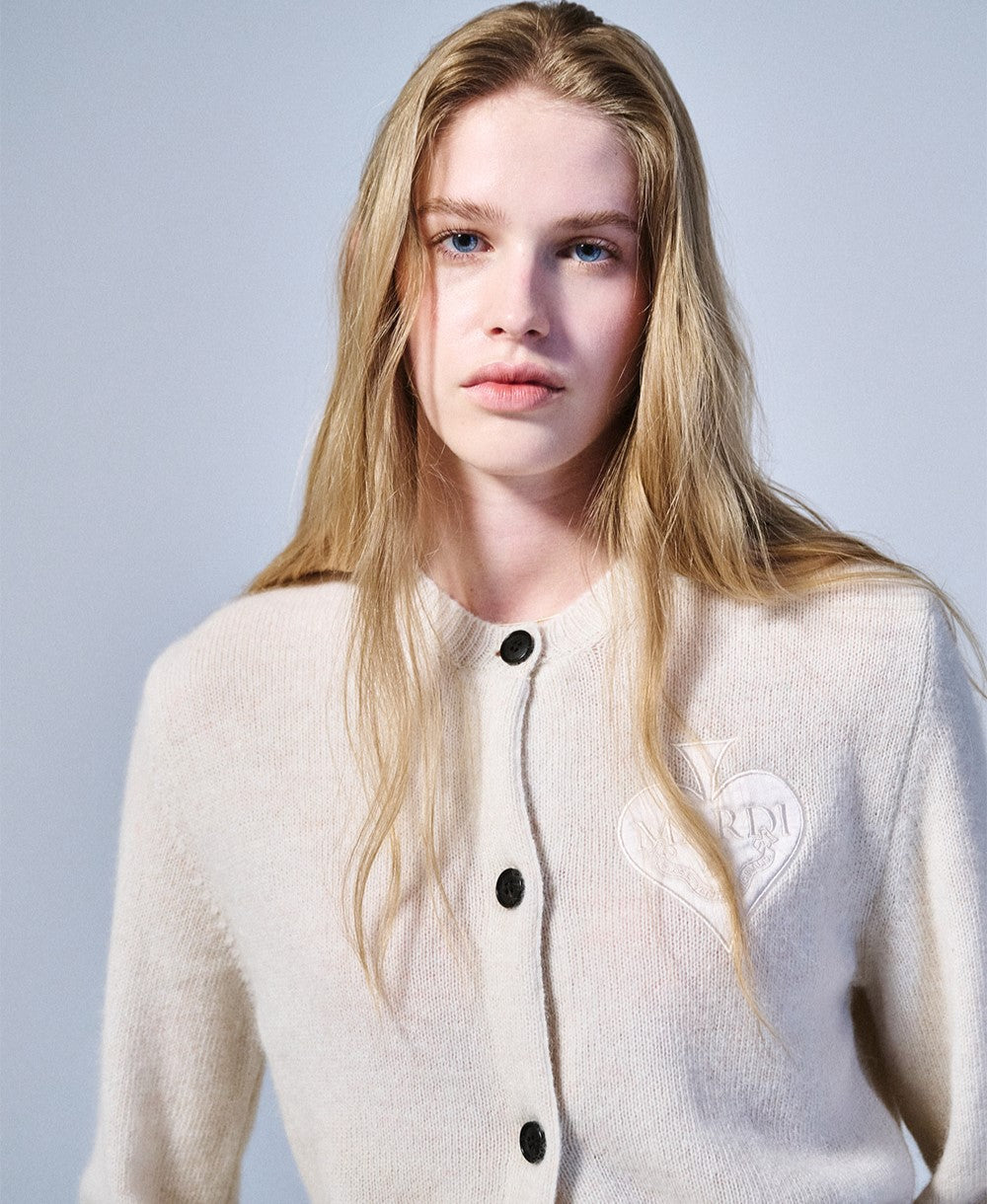 Mardi Mercredi • Raccoon Blended Cardigan Round Neck Spade (Ivory)