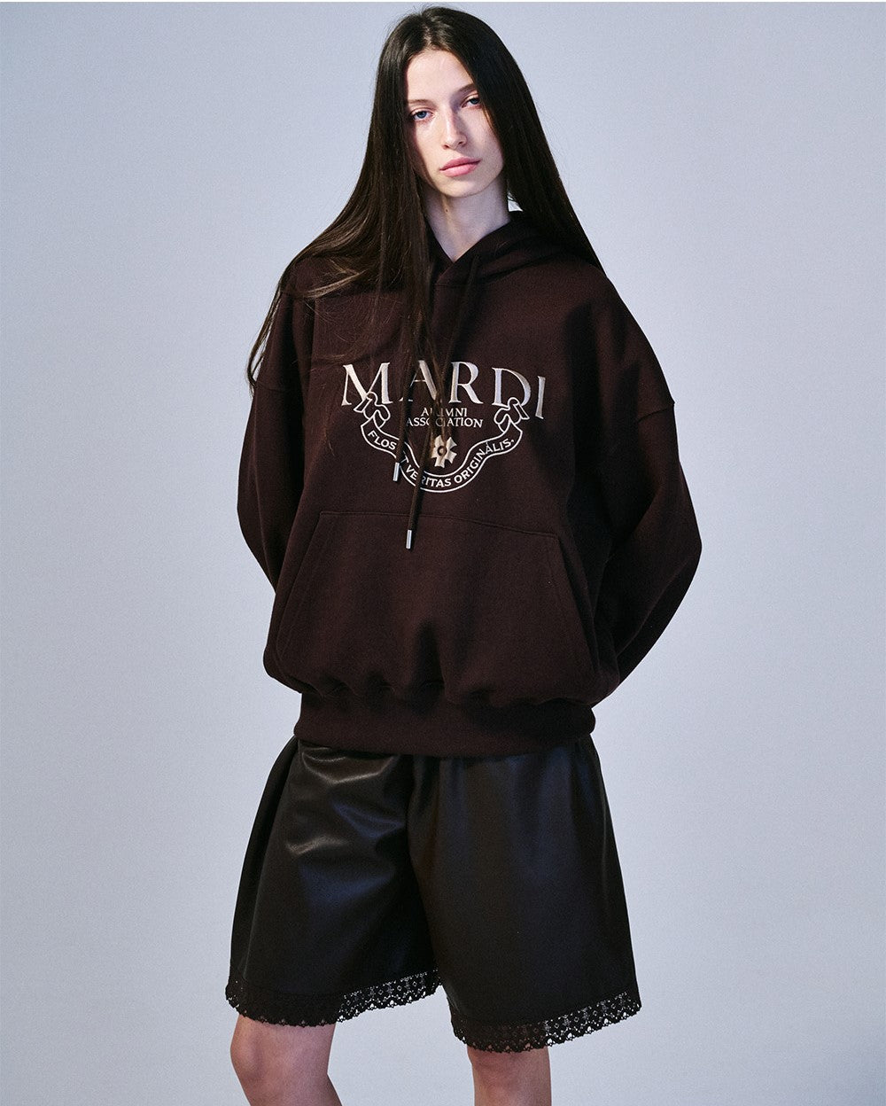 Mardi Mercredi • Hoody Grand Alumni Classique Needlework (Brown Beige)