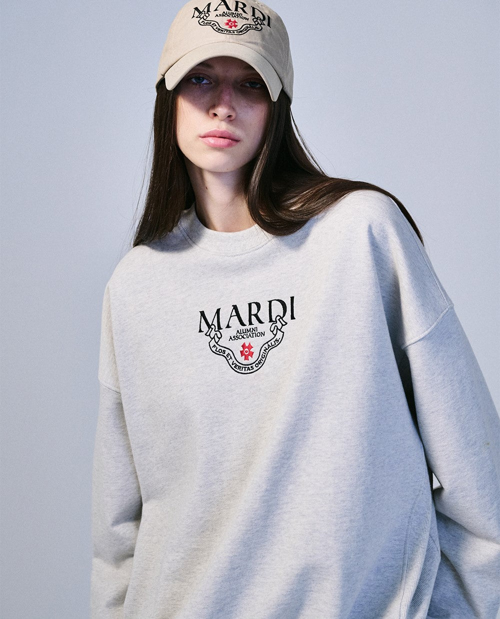 Mardi Mercredi • Sweatshirt Alumni Classique Needlework (Oatmeal Black)