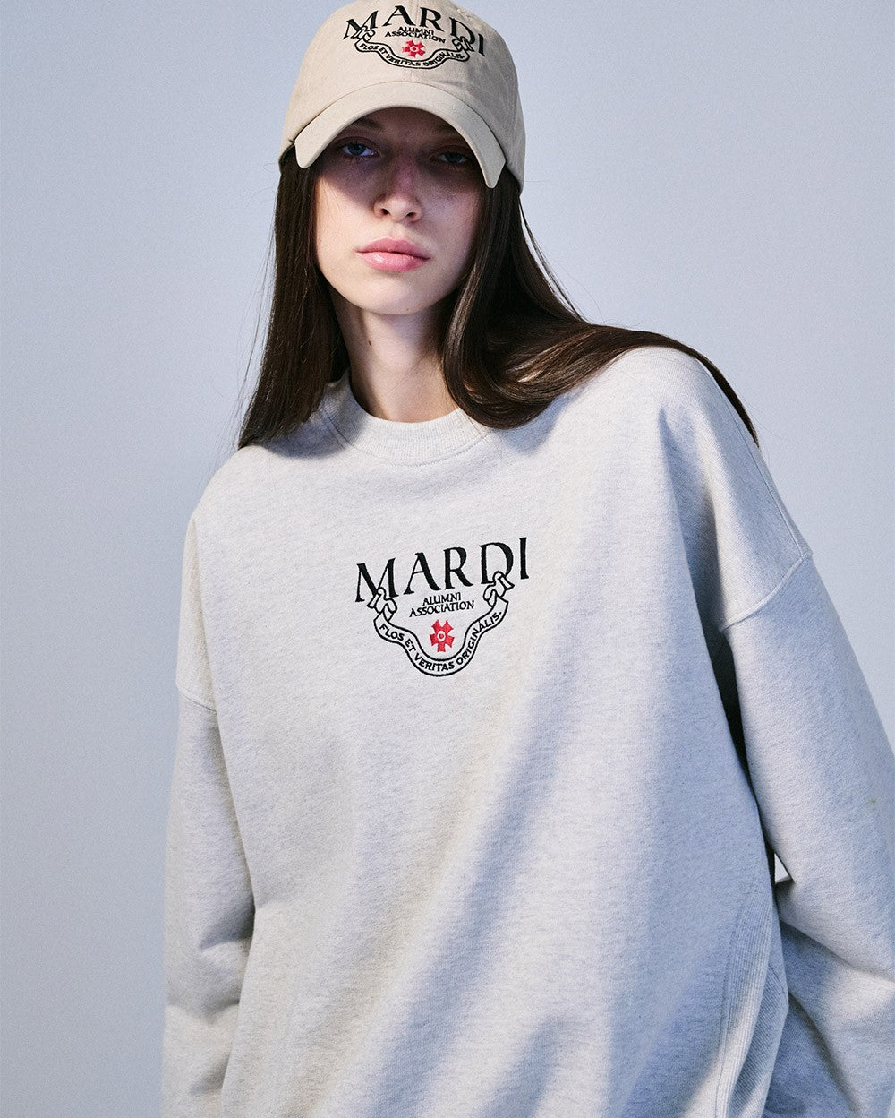 Mardi Mercredi • Sweatshirt Alumni Classique Needlework (Oatmeal Black)